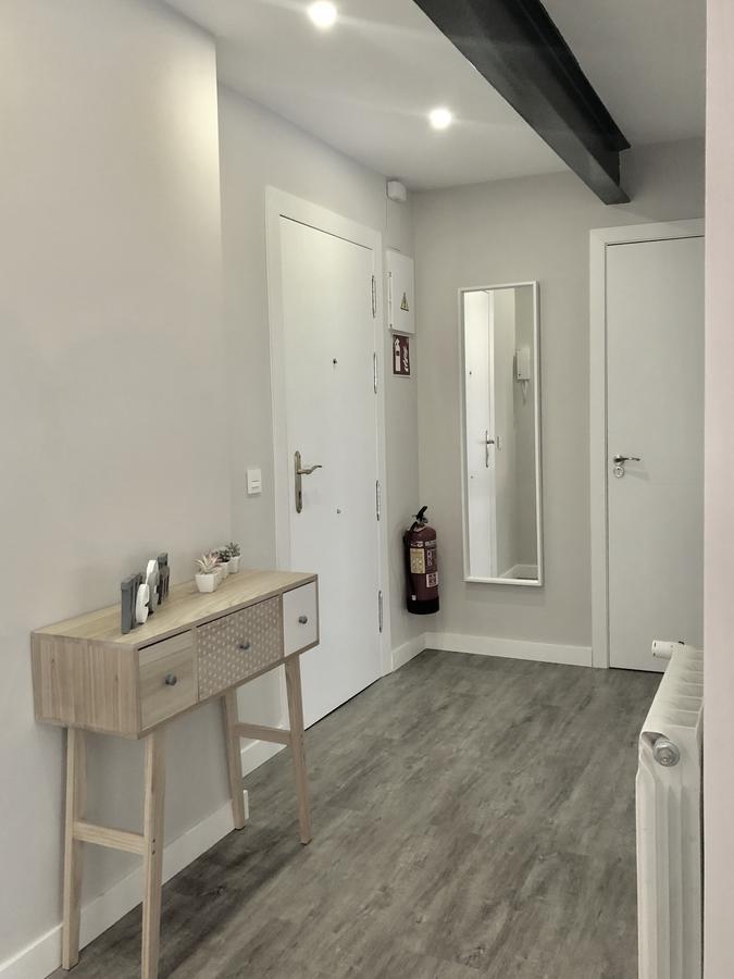 Plaza 5 Carabanchel Apartment Мадрид Екстериор снимка