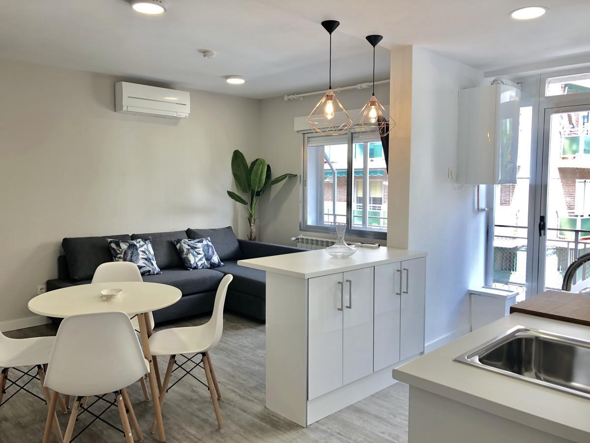 Plaza 5 Carabanchel Apartment Мадрид Екстериор снимка